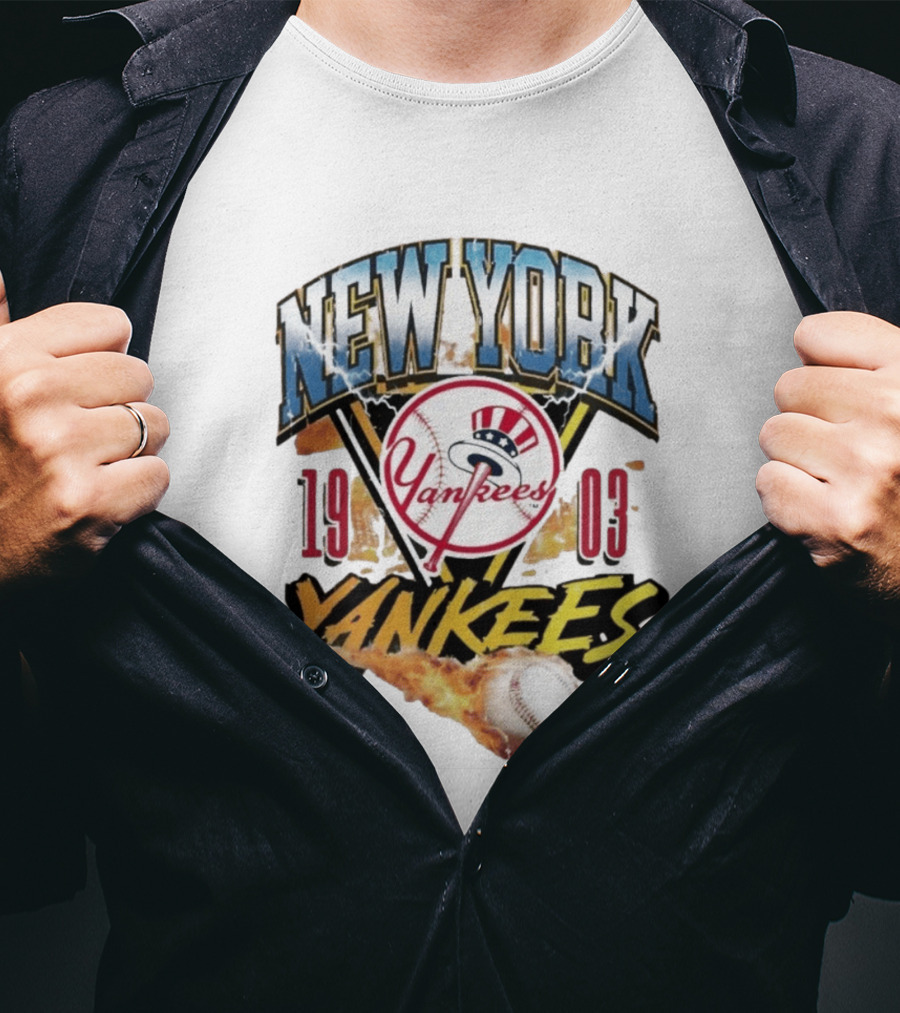 New York Yankees 1903 Fireball Baseball Yankees T-Shirt