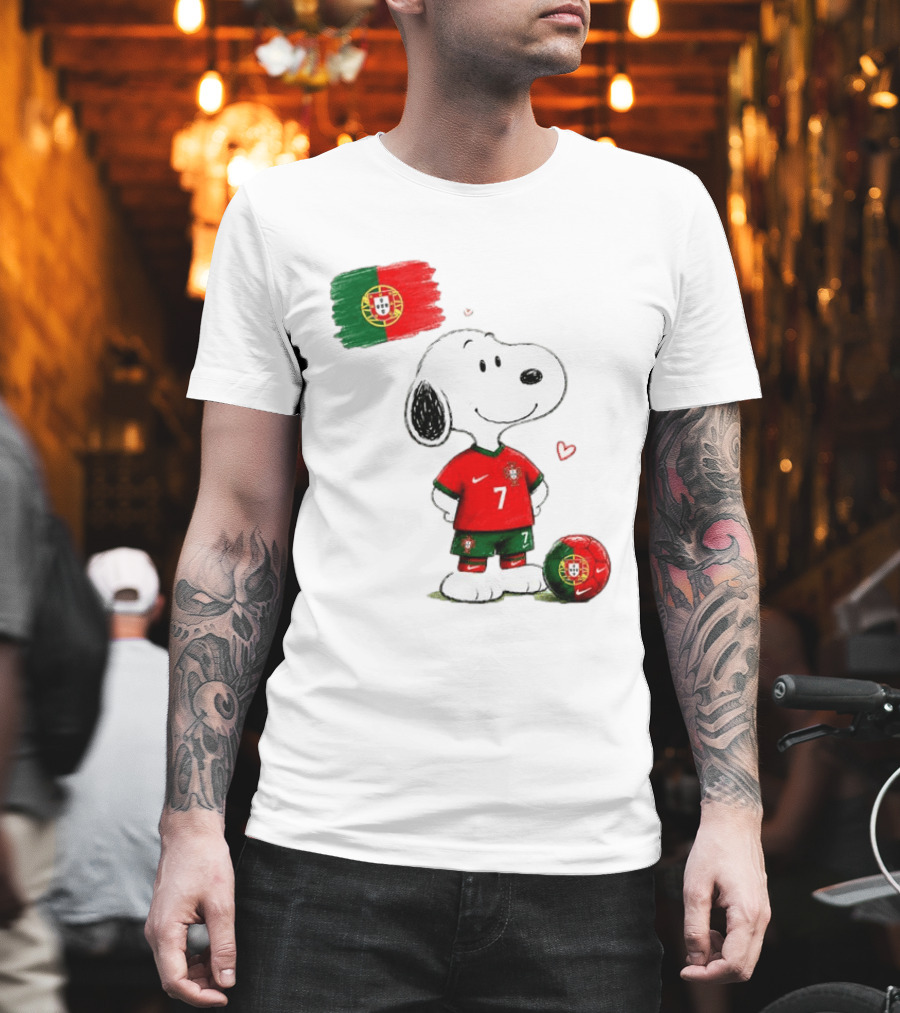 Cristiano Ronaldo Snoopy Portugal Football Number 7 Nike T-Shirt