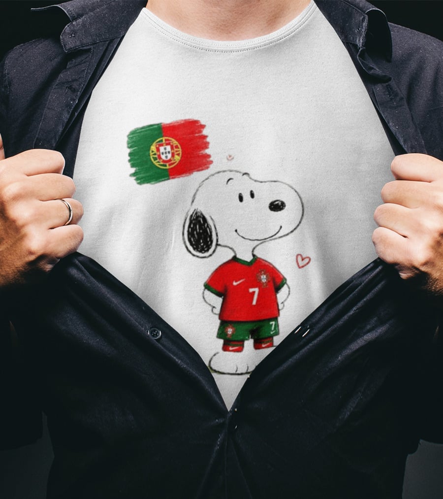 Cristiano Ronaldo Snoopy Portugal Football Number 7 Nike T-Shirt