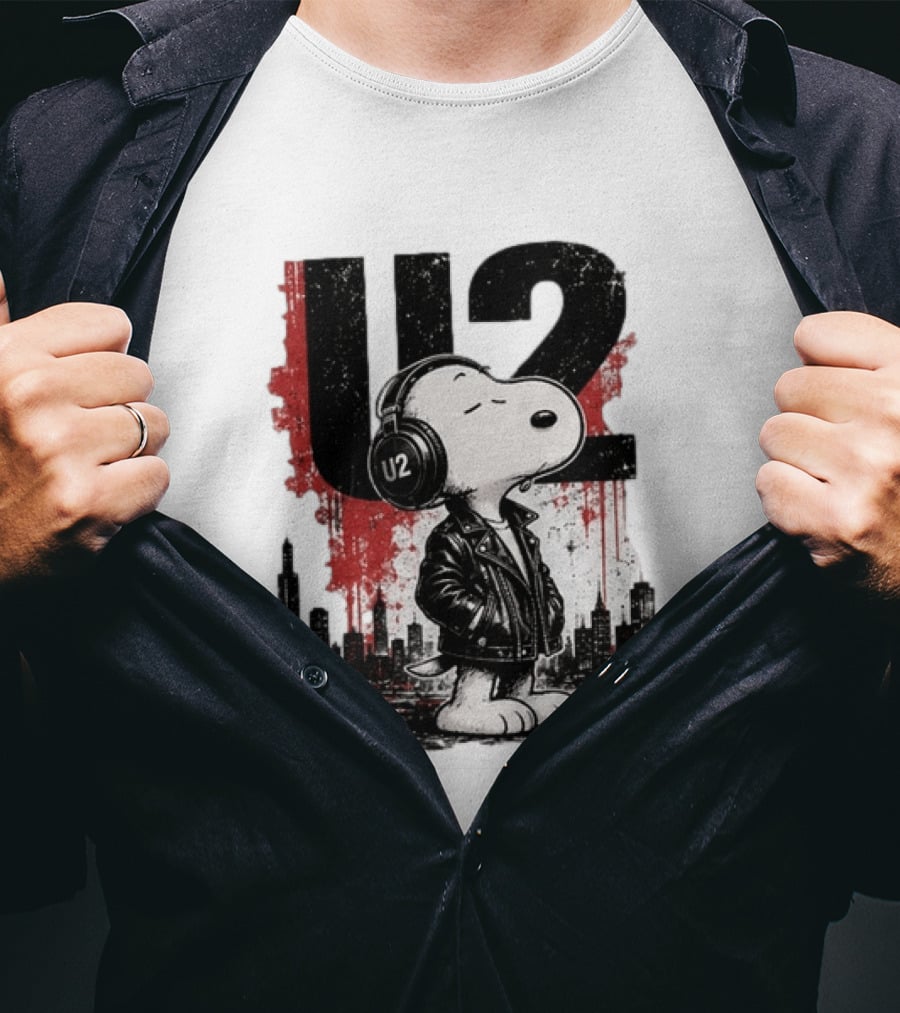Snoopy U2 On Sky One Dream One Fearless Heart Urban Skyline T-Shirt