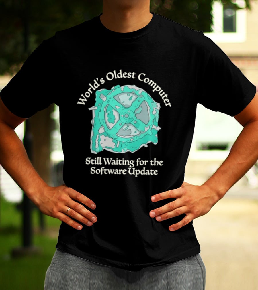 Antikythera Mechanism World's Oldest Computer Still Waiting For The Software Update T-Shirt
