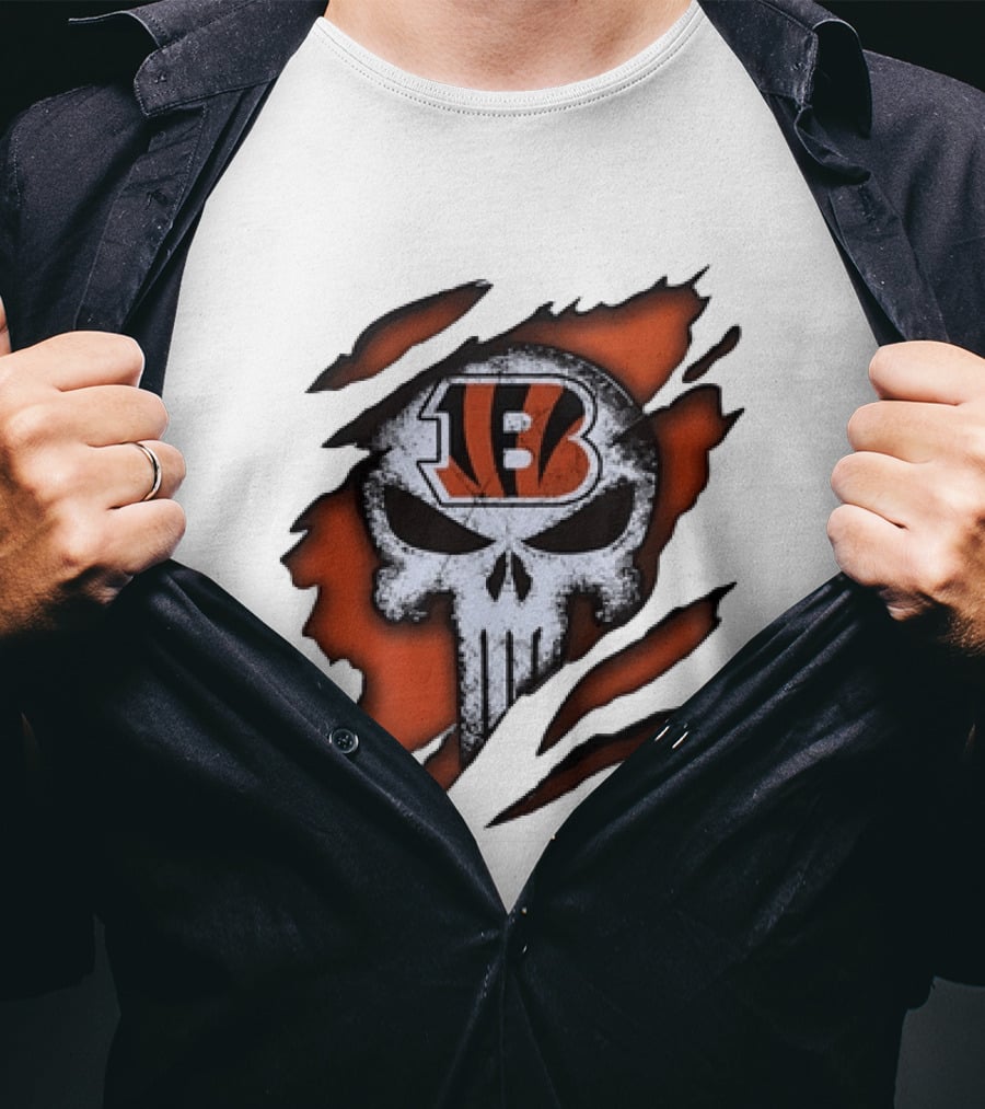 Cincinnati Bengals Punisher Skull Ripped T-Shirt