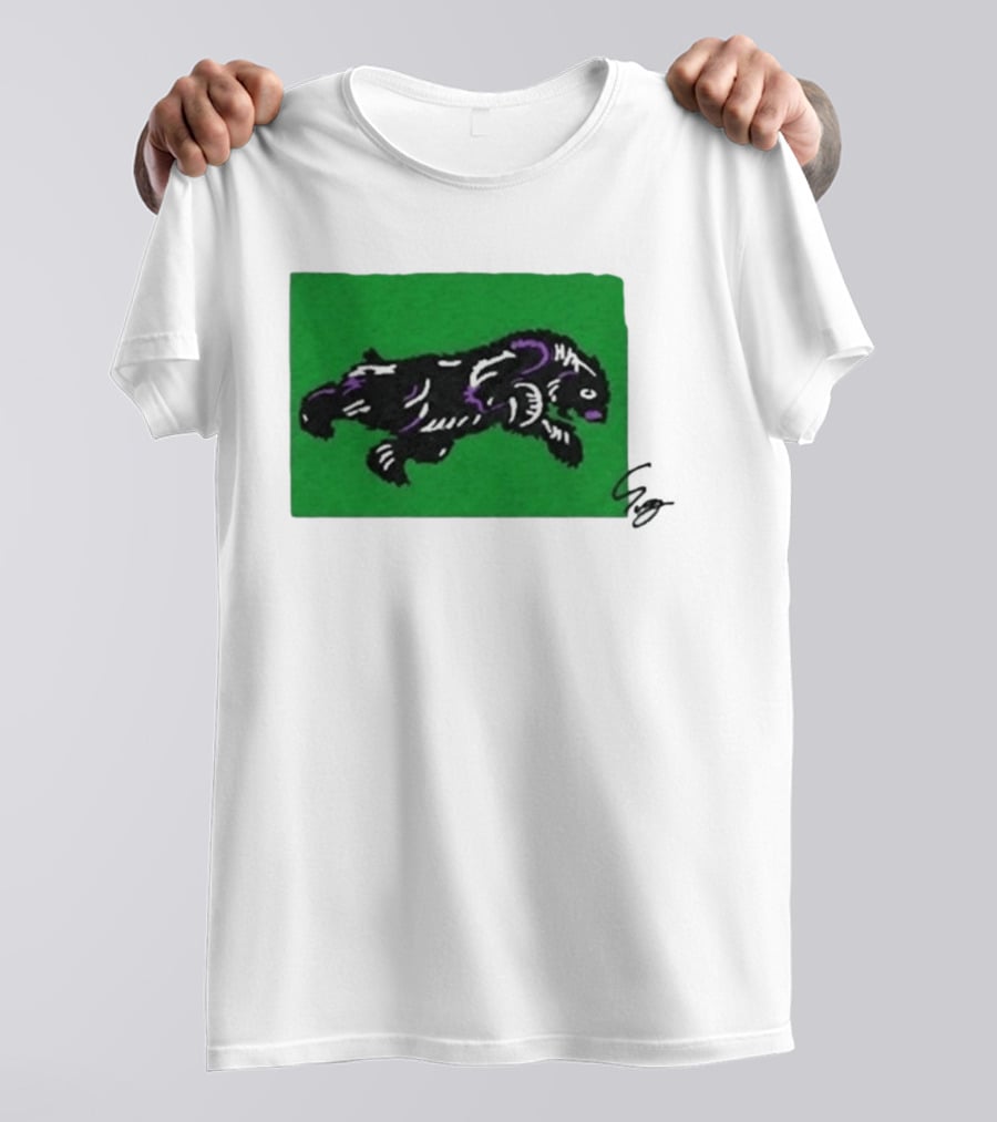 Mako Komuro 2026 Black And Purple Bear On Green T-Shirt