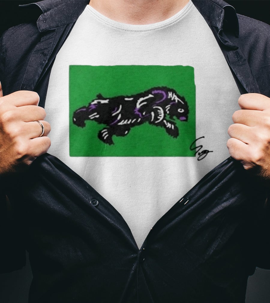 Mako Komuro 2026 Black And Purple Bear On Green T-Shirt