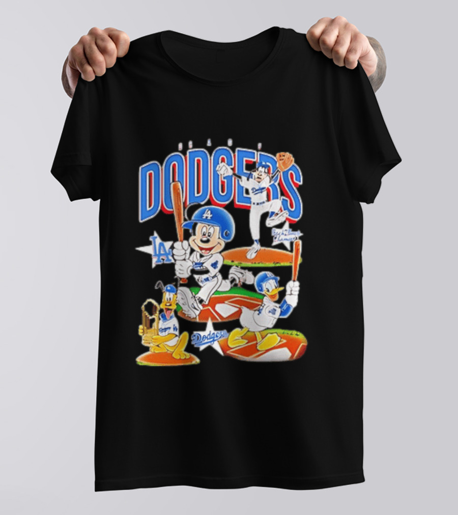 MOONLANDGOODS 2020 Mickey Goofy Pluto Donald Baseball Team Los Angeles Dodgers T-Shirt