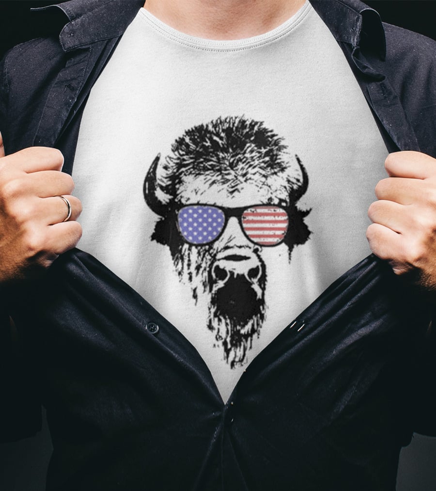 Patriotic Buffalo With USA Flag Red White Blue Sunglasses T-Shirt
