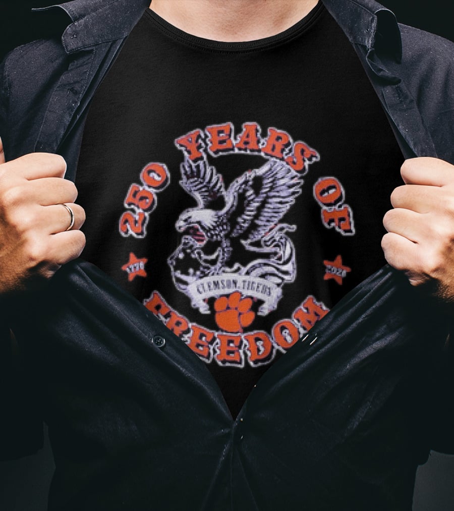 Clemson Tigers 250 Years Of Freedom 1776 2026 Americana Eagle T-Shirt