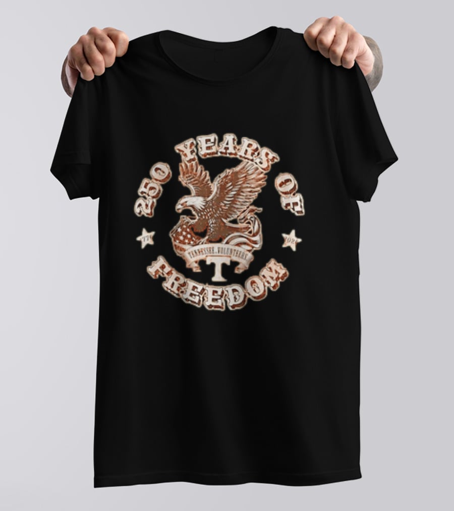 Tennessee Volunteers 250 Years Of Freedom Americana Eagle T-Shirt