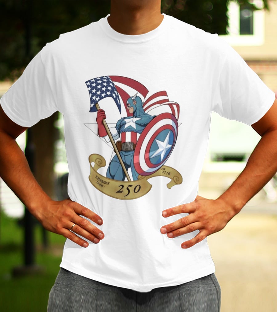 Captain America Marvel 250 E Pluribus Unum EST 1776 Patriotic Hero Shield American Flag T-Shirt