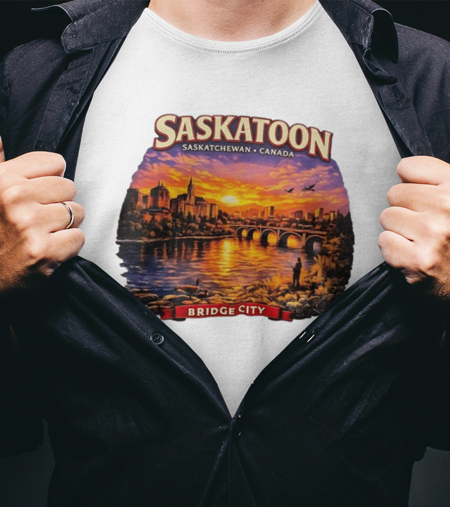 Saskatoon Saskatchewan Canada Sunset Bridge City T-Shirt