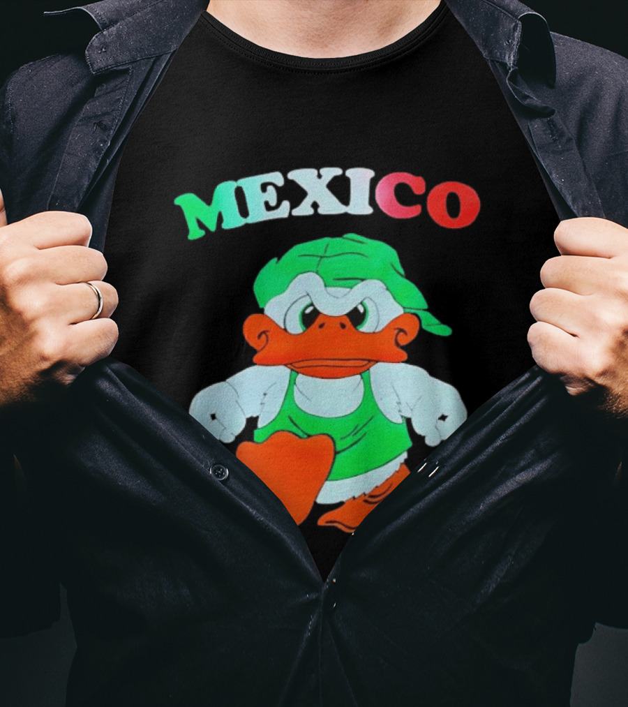 Mexico Duck Cartoon Green Outfit T-Shirt