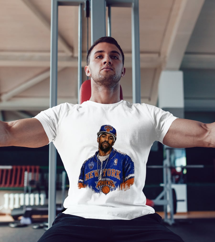 Kyrie Irving New York Knicks New Yorks Finest To The World Manhattan Knicks T-Shirt