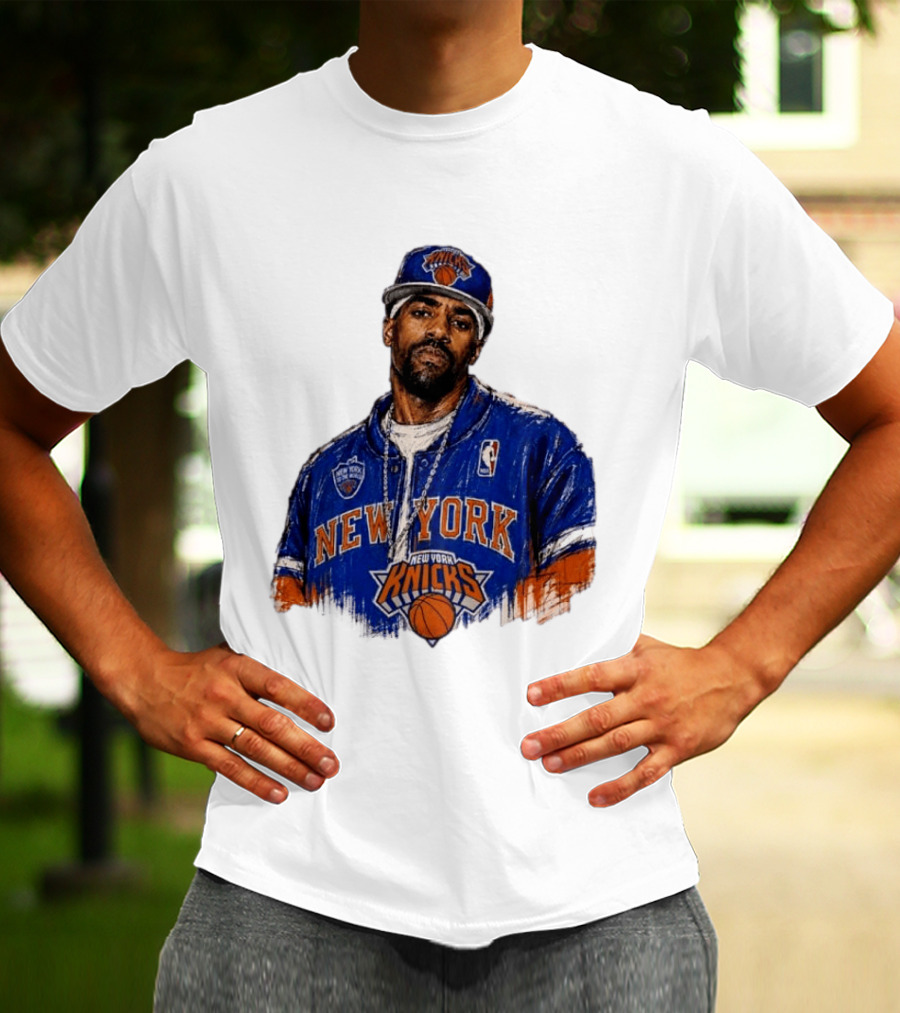 Kyrie Irving New York Knicks New Yorks Finest To The World Manhattan Knicks T-Shirt