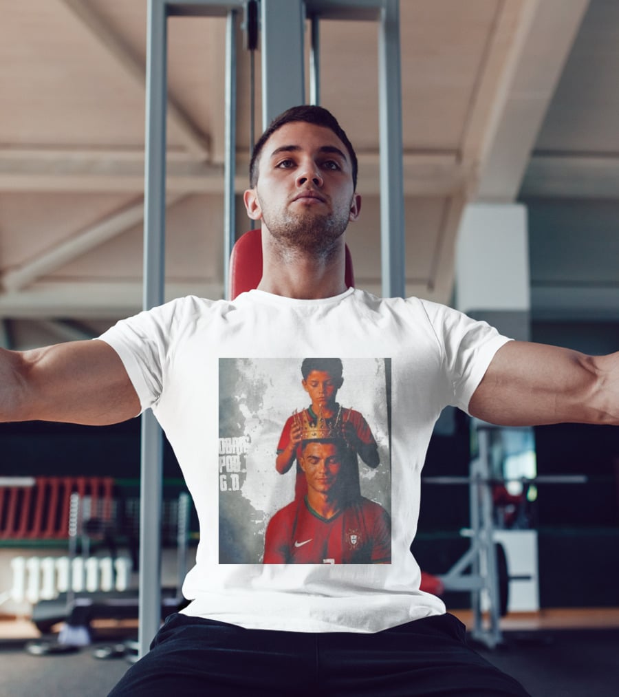 Cristiano Ronaldo Portugal Obrigado Por Tudo GOAT Crowned King Soccer Legend T-Shirt