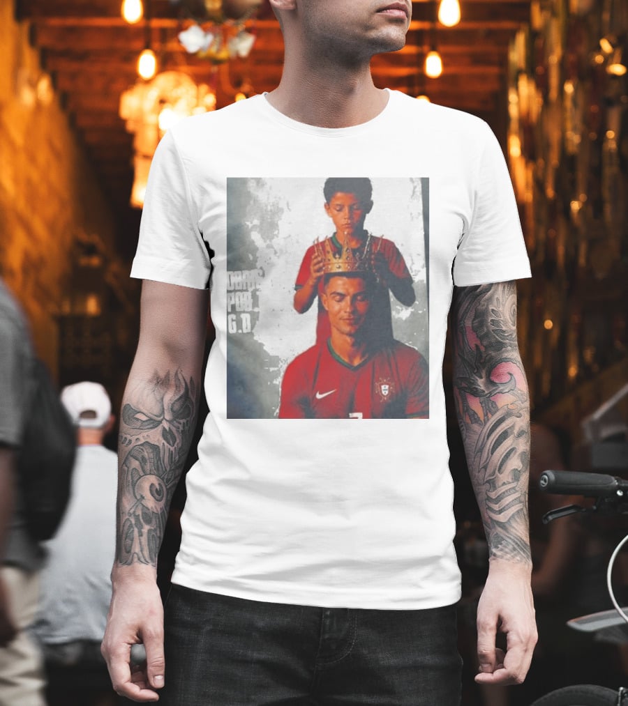 Cristiano Ronaldo Portugal Obrigado Por Tudo GOAT Crowned King Soccer Legend T-Shirt