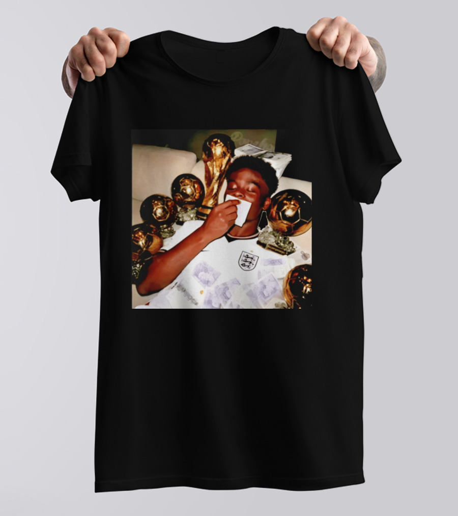 Bukayo Saka England National Team World Cup Trophies And Money T-Shirt