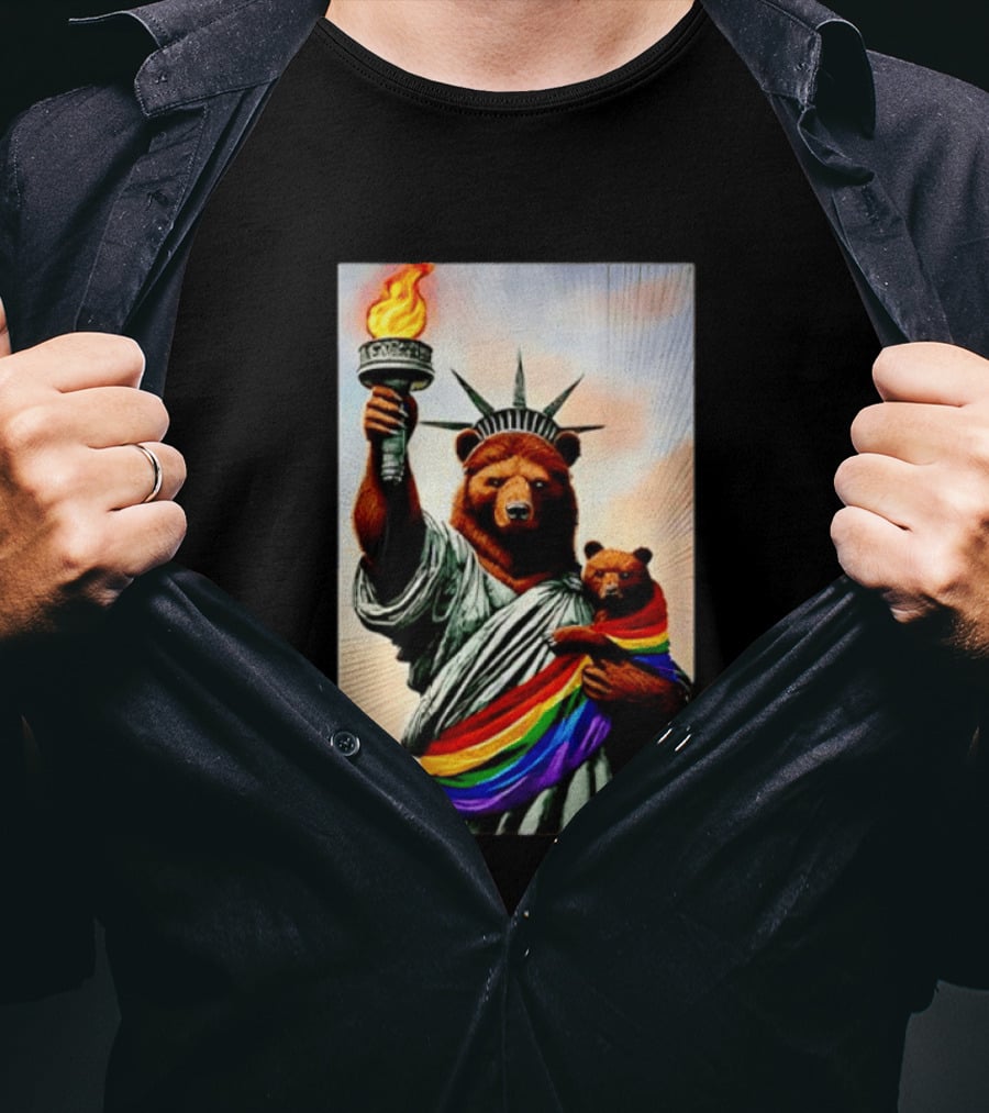 Bear Statues Liberty Rainbow Pride Torch T-Shirt