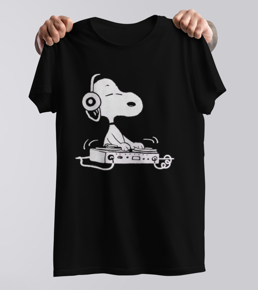 Kith Peanuts Snoopy DJ Collaboration T-Shirt