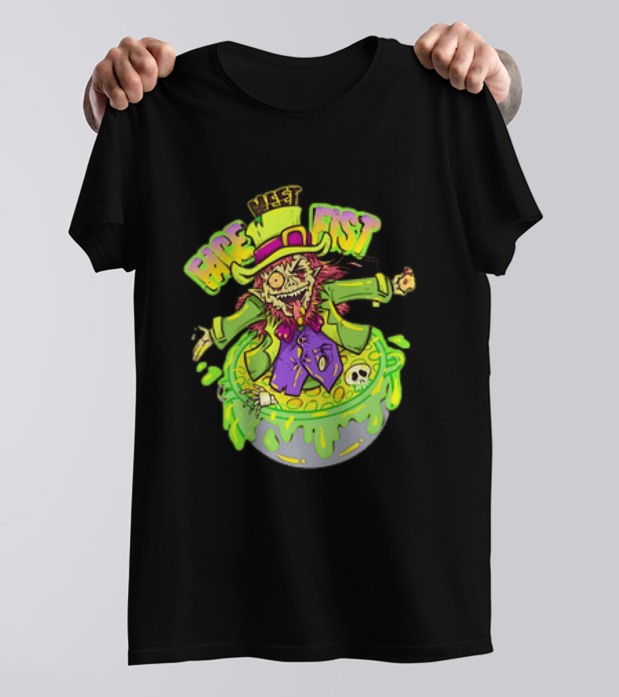 Face Meet Fist Leprechaun St Patrick's Day Cauldron Green Slime Skull T-Shirt