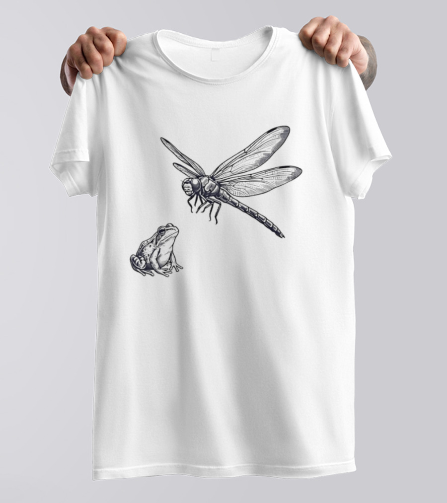 Dragonfly And Frog Wildlife Biology Enthusiasts Nature Lovers T-Shirt
