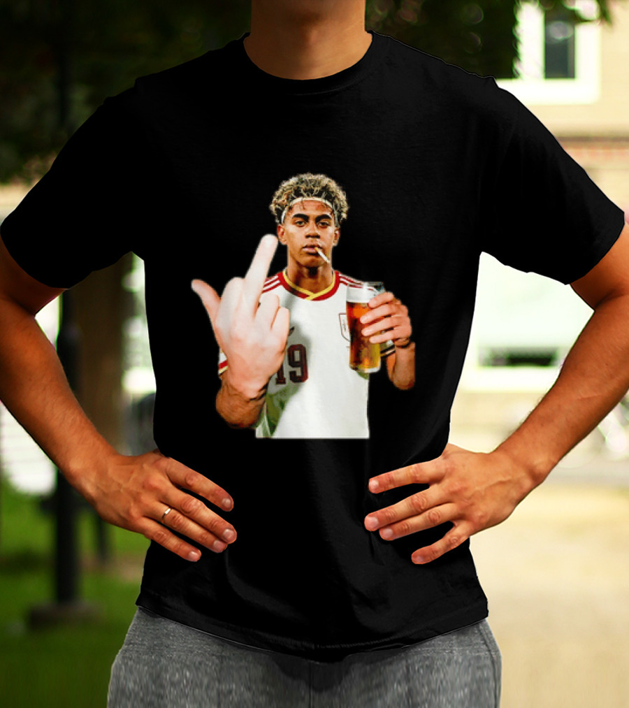 Lamine Yamal Spain National Team 19 Middle Finger And Beer T-Shirt
