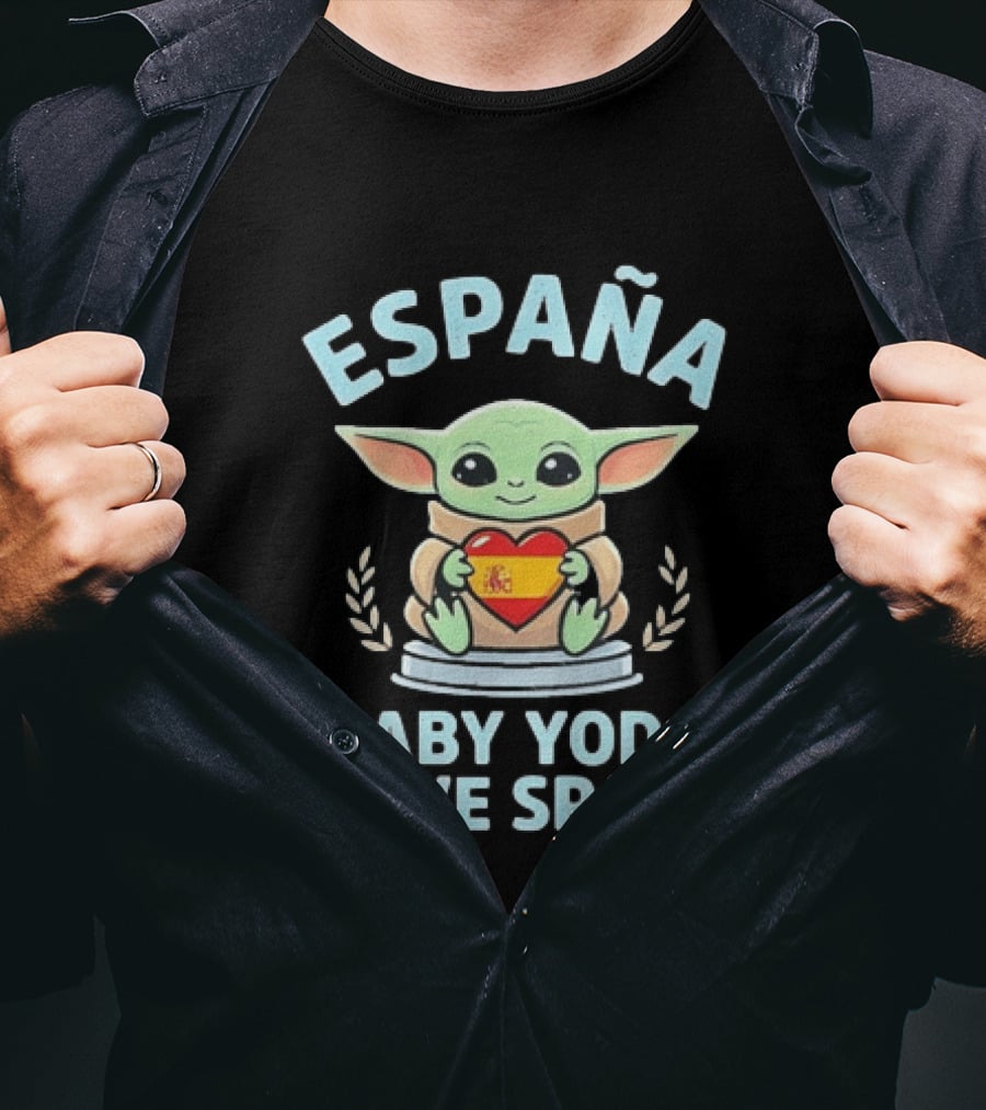España Baby Yoda Love Spain Hearts Fan T-Shirt