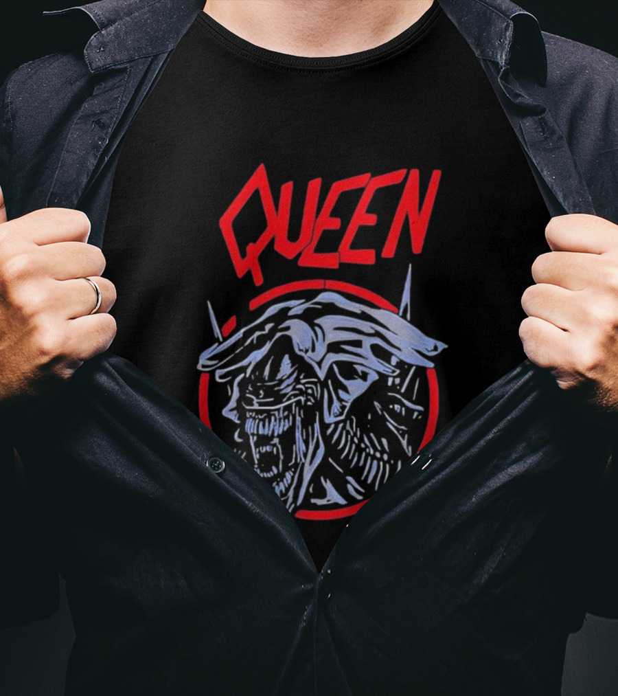 Queen Alien Xenomorph Facehugger Red T-Shirt