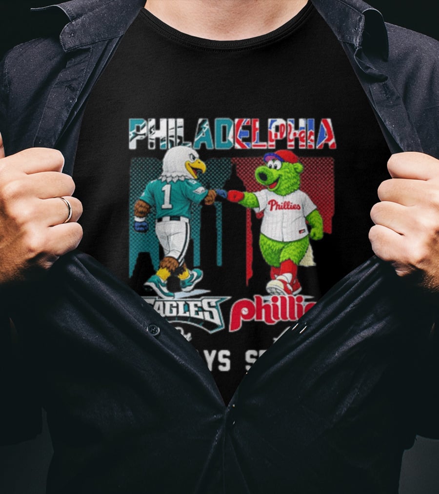Philadelphia Eagles Phillies Fist Bump Sundays At Season T-Shirt