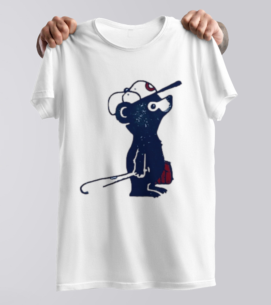 Chicago Cubs Baseball Bear Hitting With Bat And Glove T-Shirt