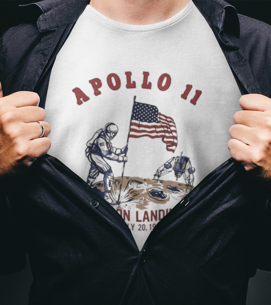 Apollo 11 Moon Landing Astronaut Flag July 20 1969 T-Shirt