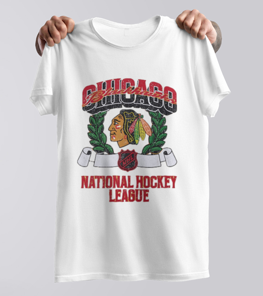 Chicago Blackhawks NHL Vintage Distressed Style National Hockey League T-Shirt