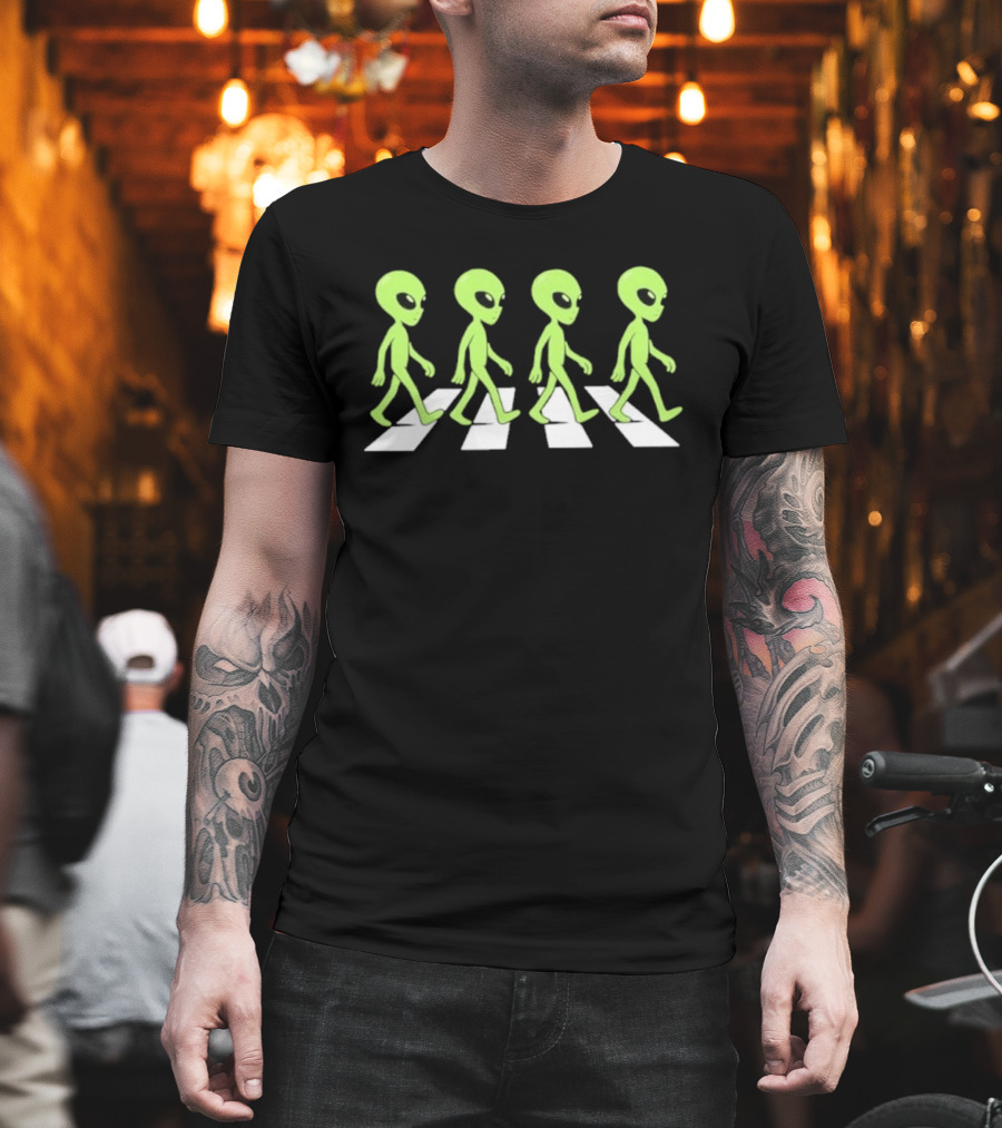 Abbey Road Alien Crosswalk UFO Aliens T-Shirt
