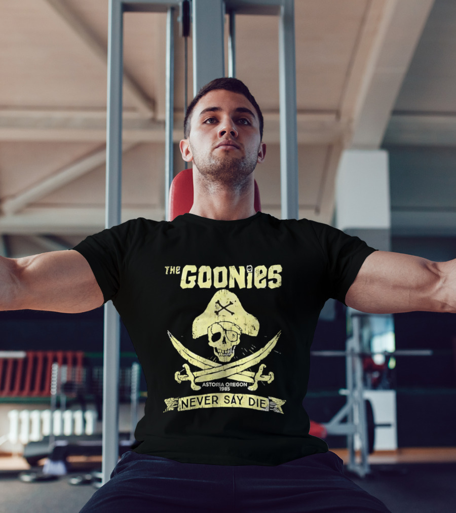 The Goonies Never Say Die Astoria Oregon 1985 Skull Pirate T-Shirt