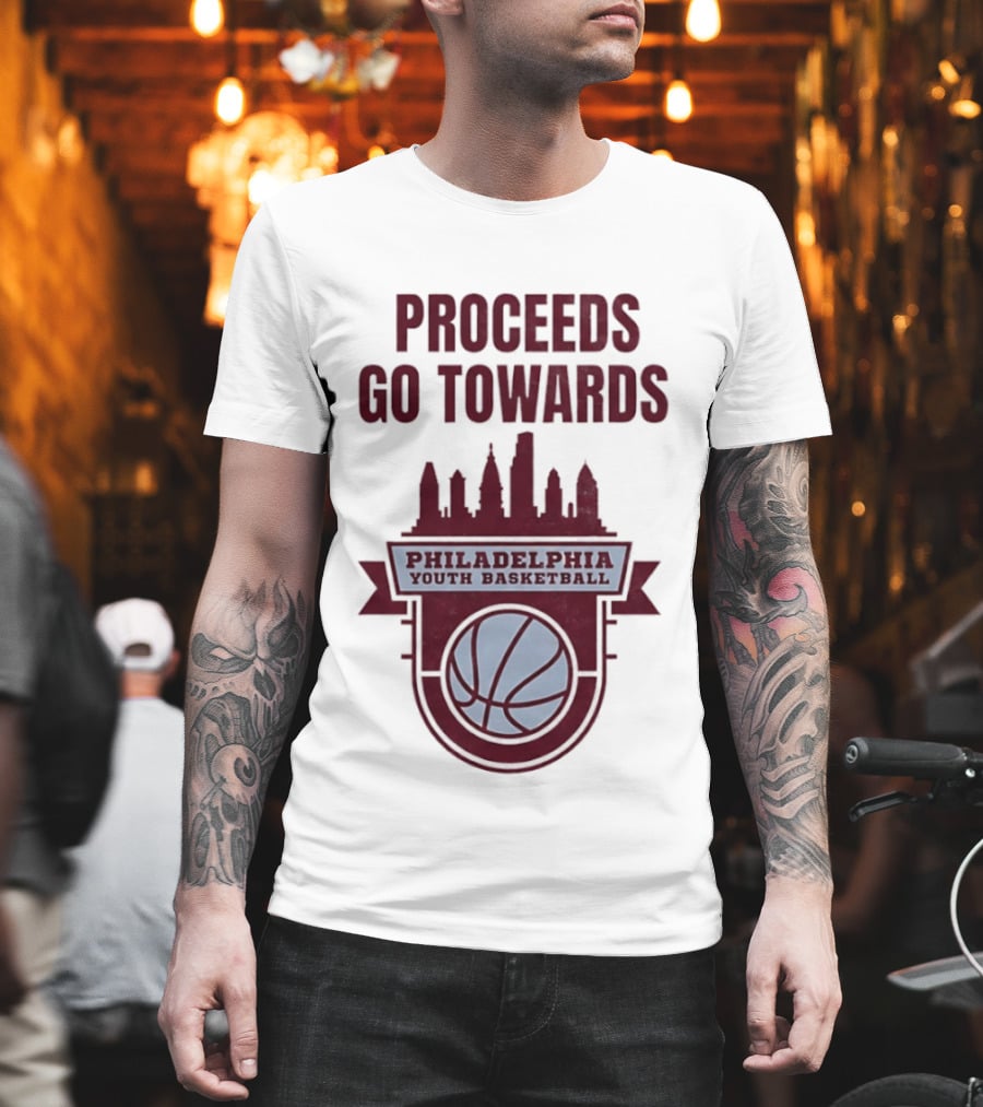 Philadelphia Youth Basketball Supporting Skyline And Ball T-Shirt