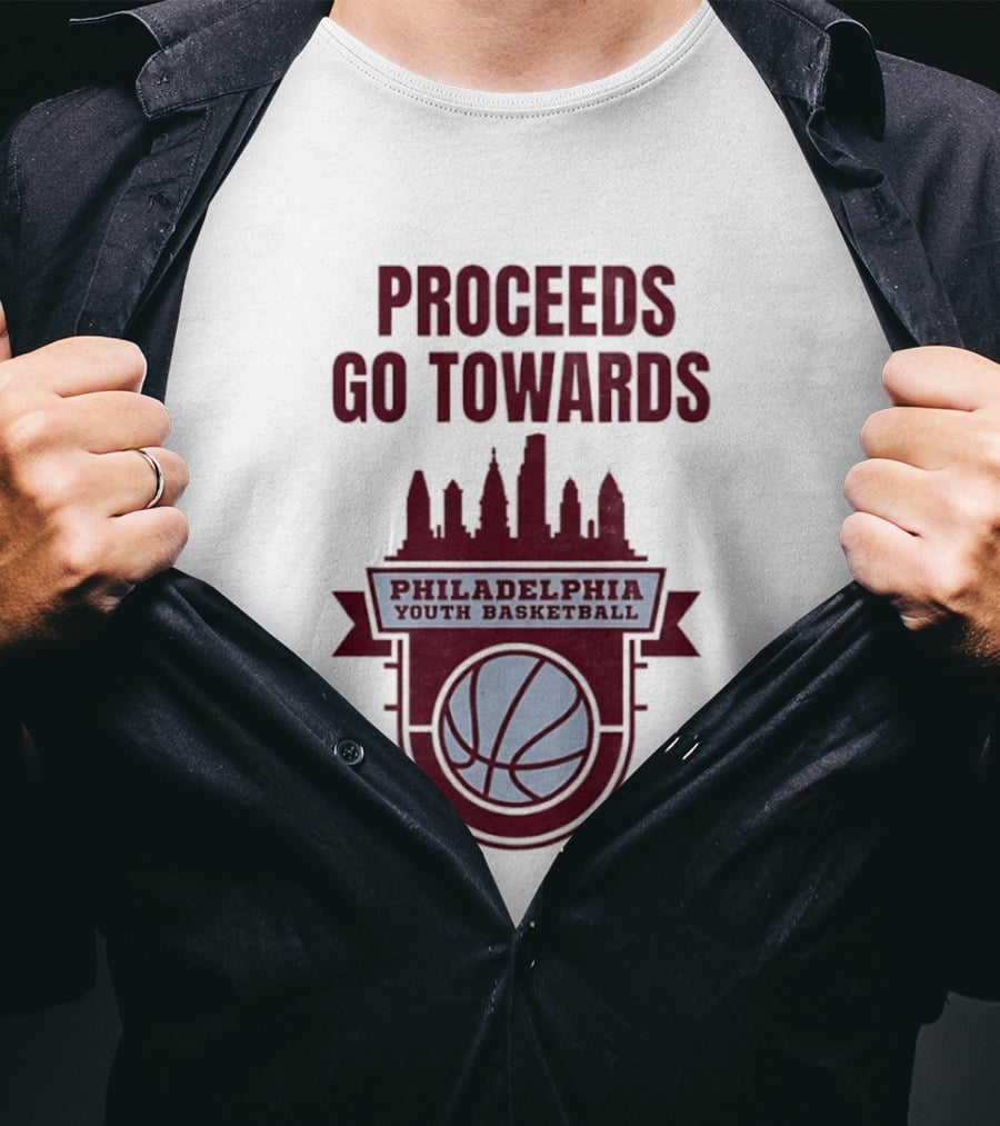 Philadelphia Youth Basketball Supporting Skyline And Ball T-Shirt