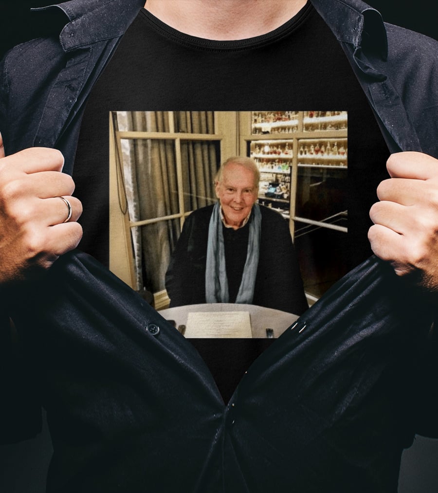 I Don't Know Who This Is. T-Shirt