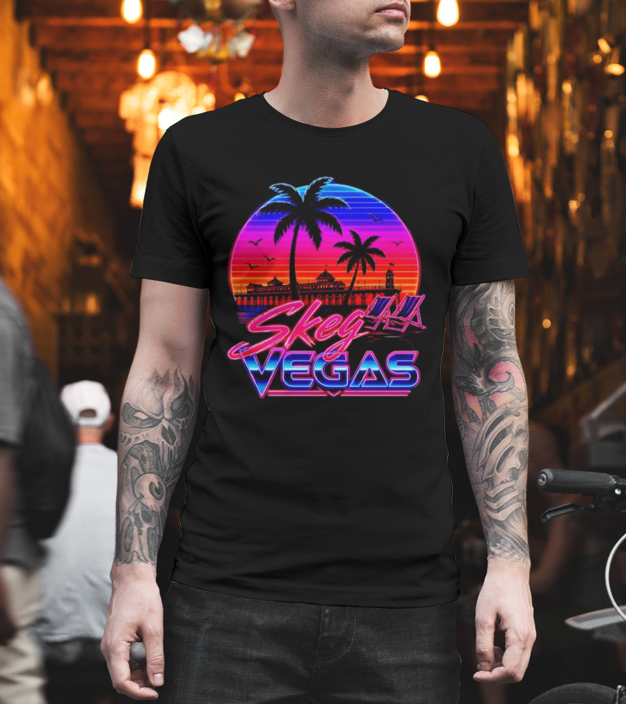 Skeg Vegas Beach Pier Sunset Skegness Retro Neon T-Shirt