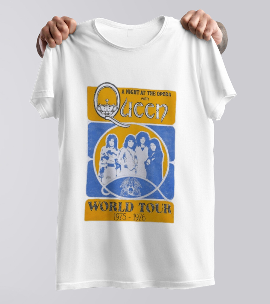 Queen A Night At The Opera World Tour 1975 1976 Vintage Band Photo T-Shirt