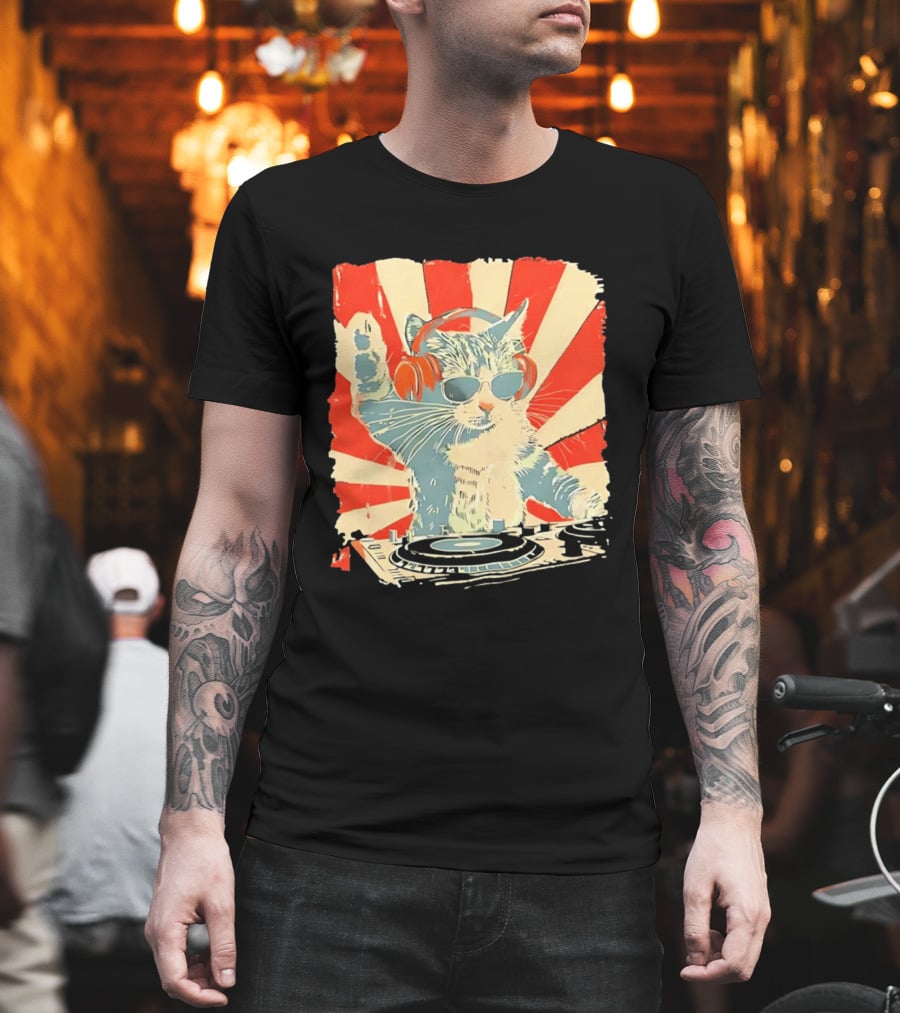 DJ Cat Headphones Sunglasses Retro Style Music Lover T-Shirt