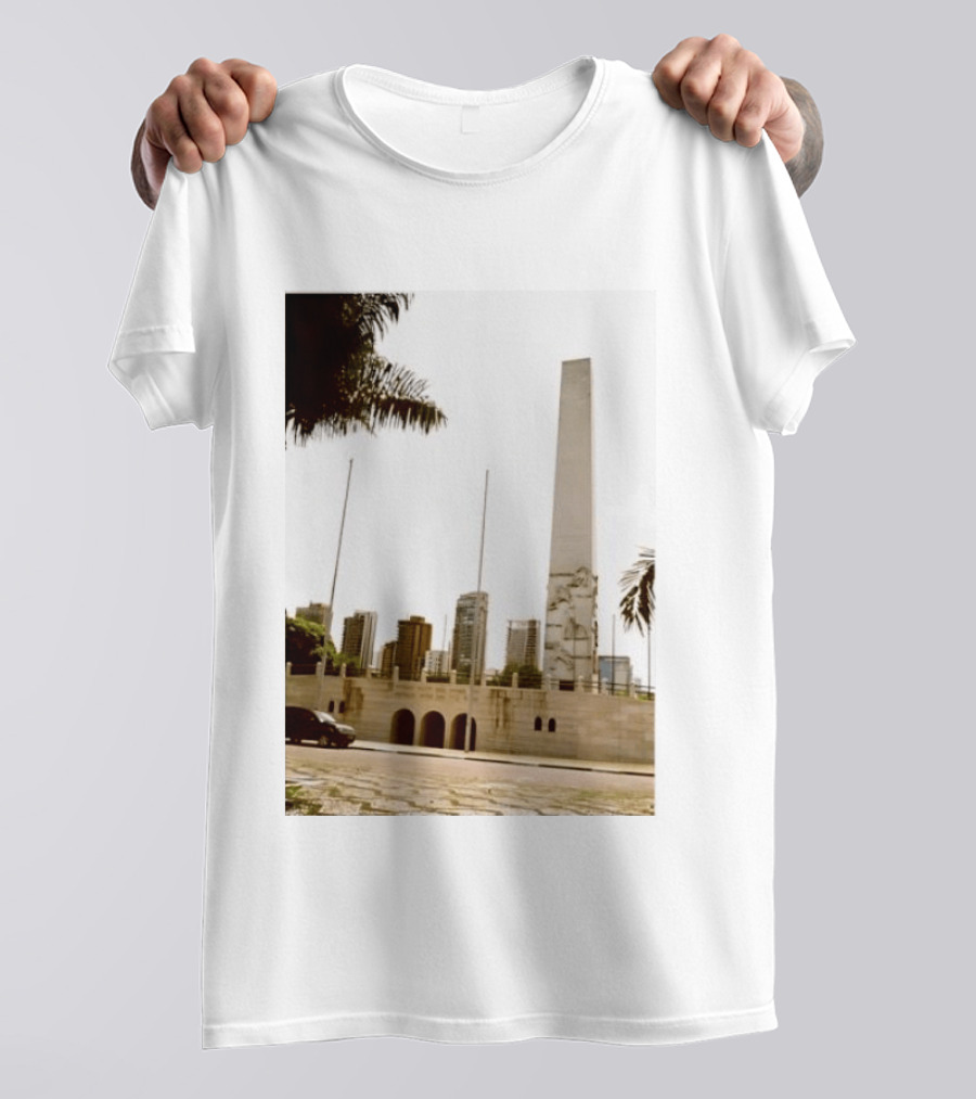 Obelisco Do Ibirapuera M M D C Viveram Pouco Para Morrer Bem Morreram Jovens Historical Monument São Paulo Brazil T-Shirt