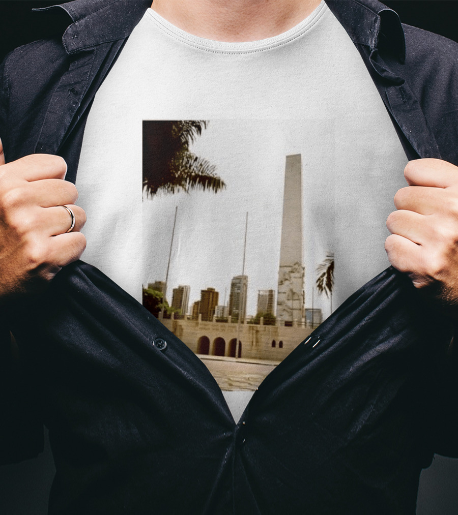 Obelisco Do Ibirapuera M M D C Viveram Pouco Para Morrer Bem Morreram Jovens Historical Monument São Paulo Brazil T-Shirt