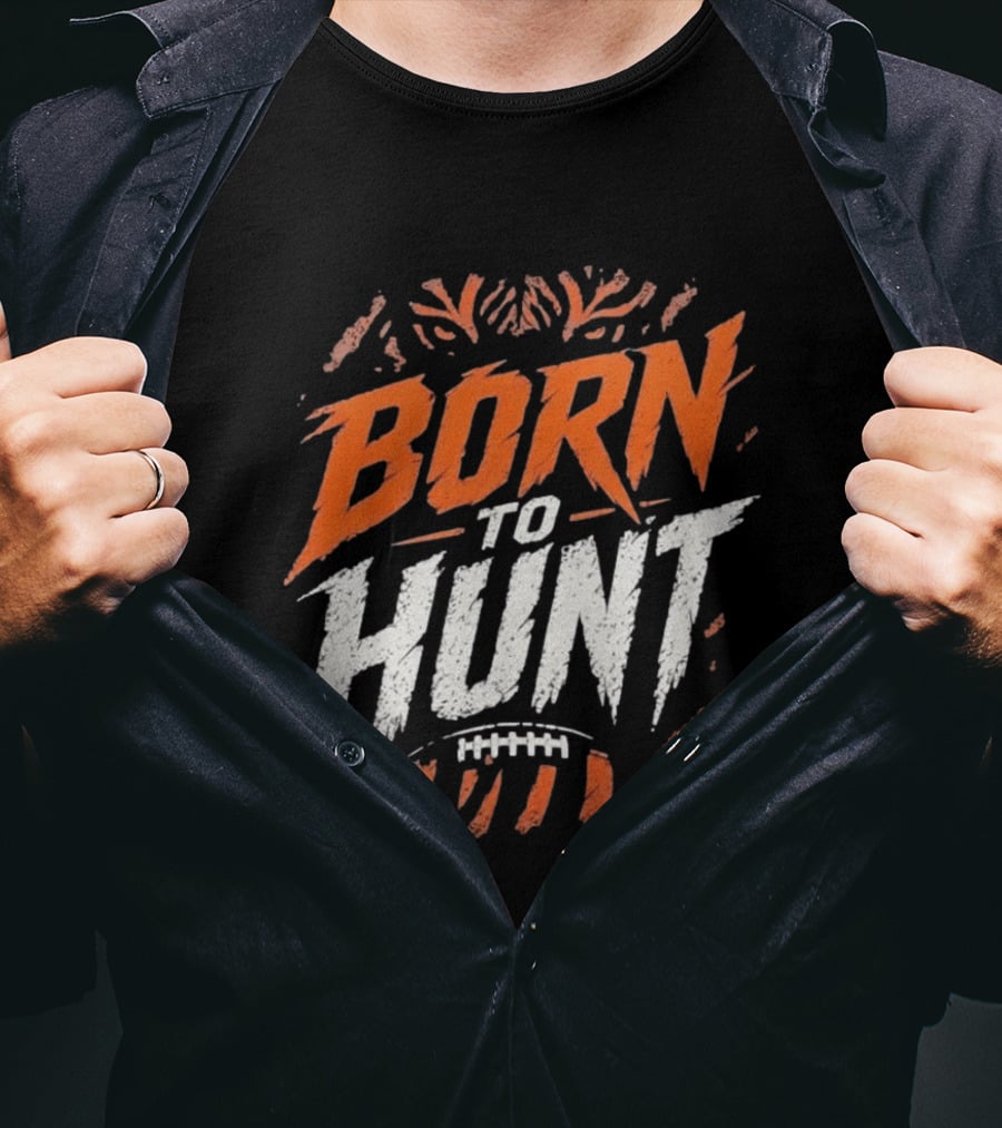 Born To Hunt Tiger Football Ball Print T-Shirt
