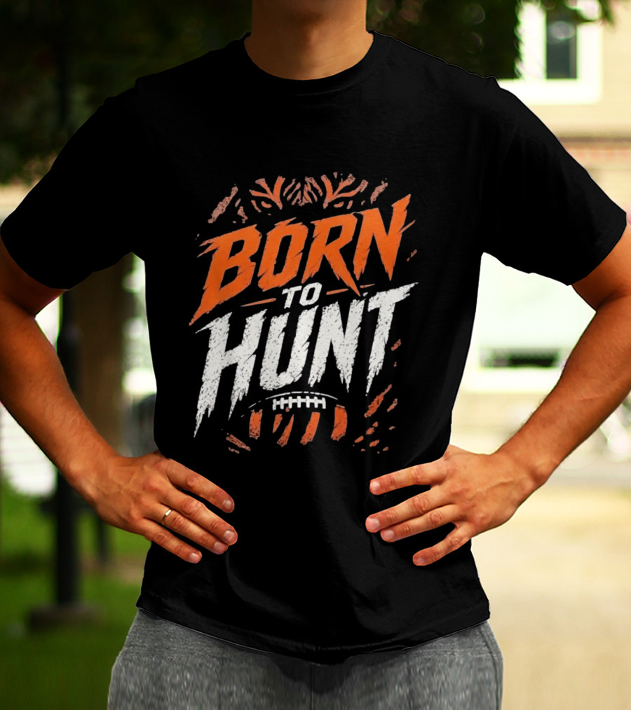 Born To Hunt Tiger Football Ball Print T-Shirt