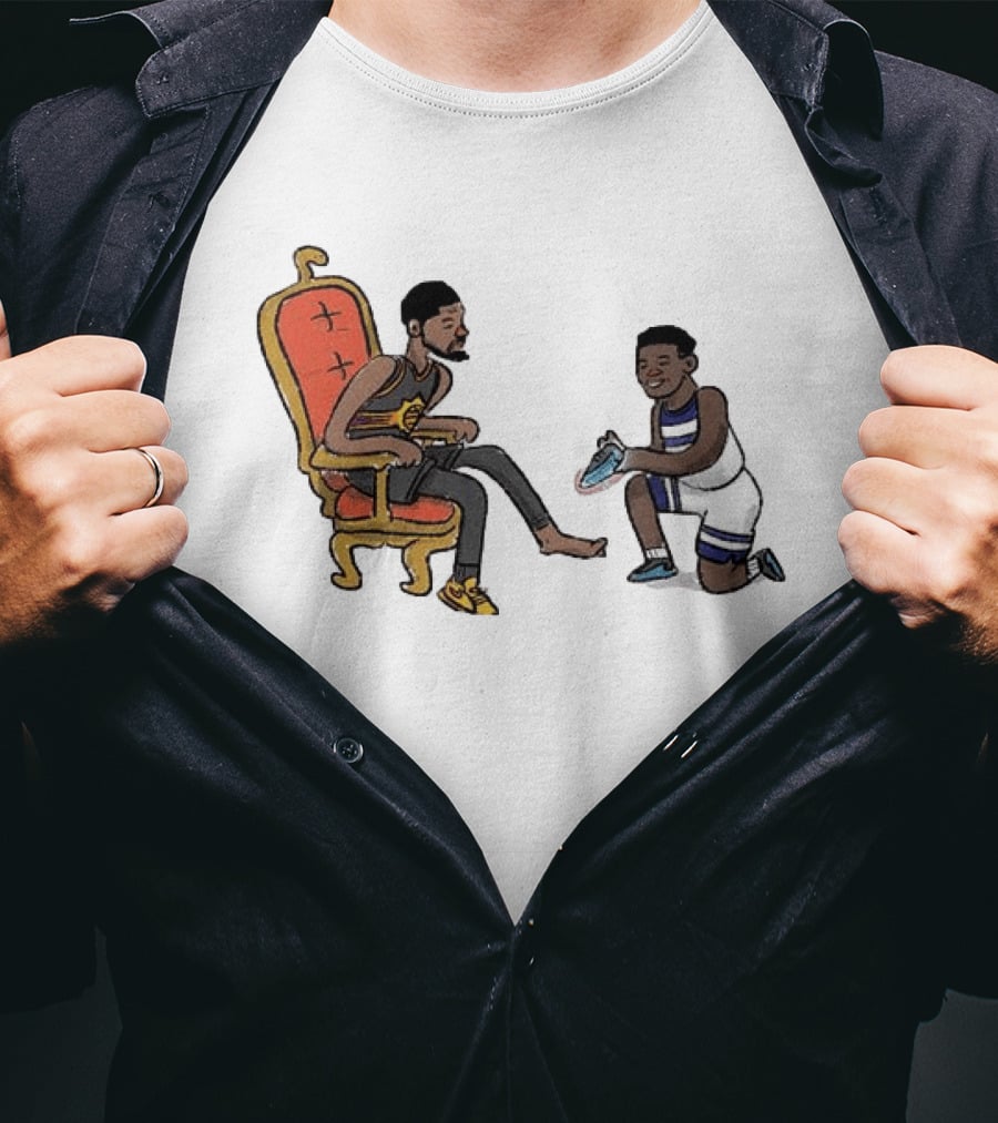 Anthony Edwards Kevin Durant Cartoon Shoe Fitting Basketball Scene T-Shirt