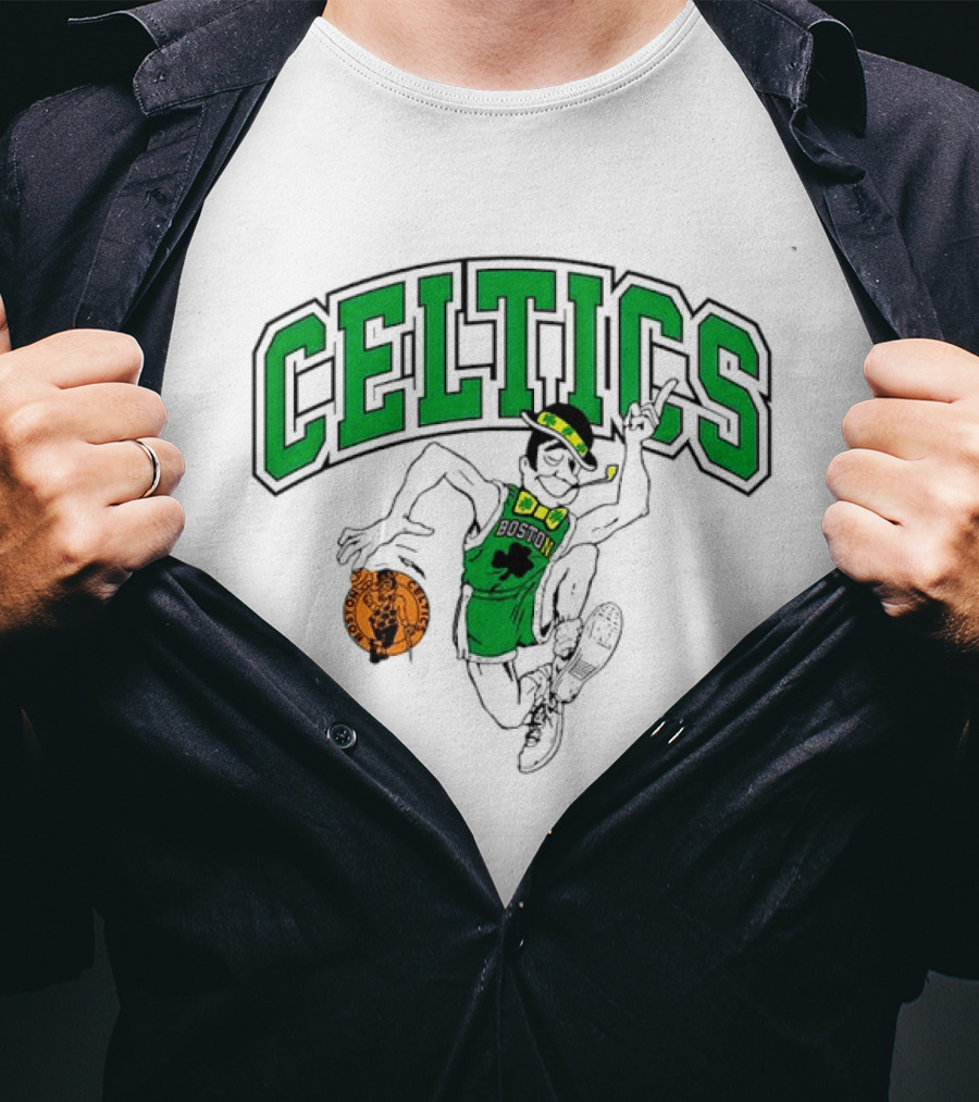 Boston Celtics Leprechaun Dancing Basketball St Patrick's Day Celebration T-Shirt