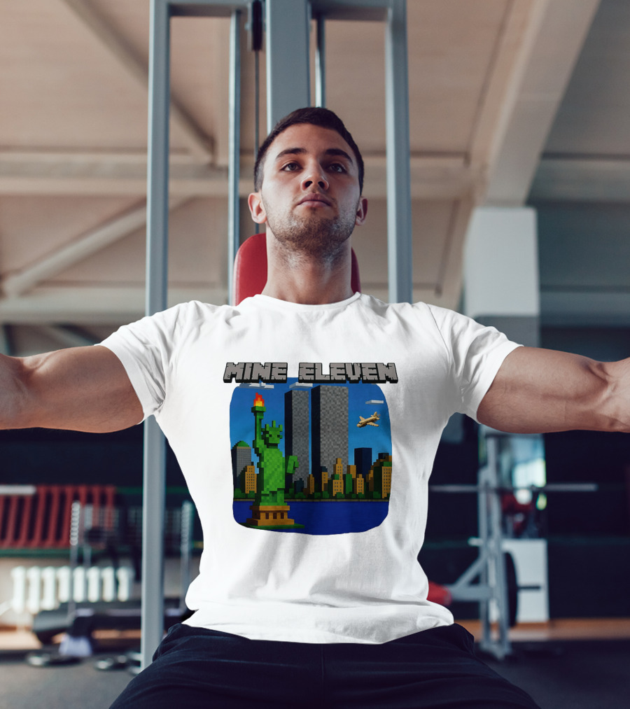 Mine Eleven Pixel City Statue Vector World Twin Towers Scene T-Shirt