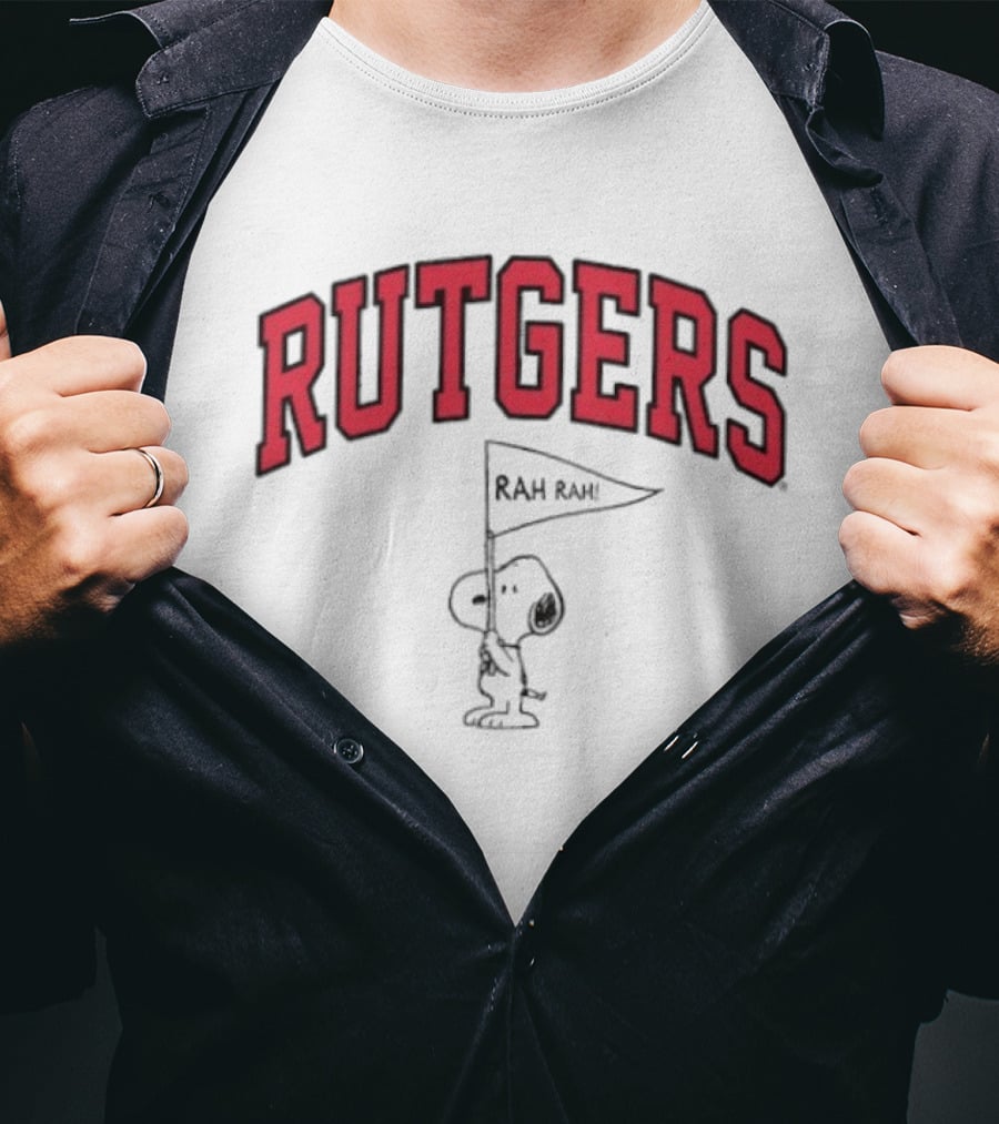 Rutgers Scarlet Knights Snoopy Rah Rah Flag T-Shirt