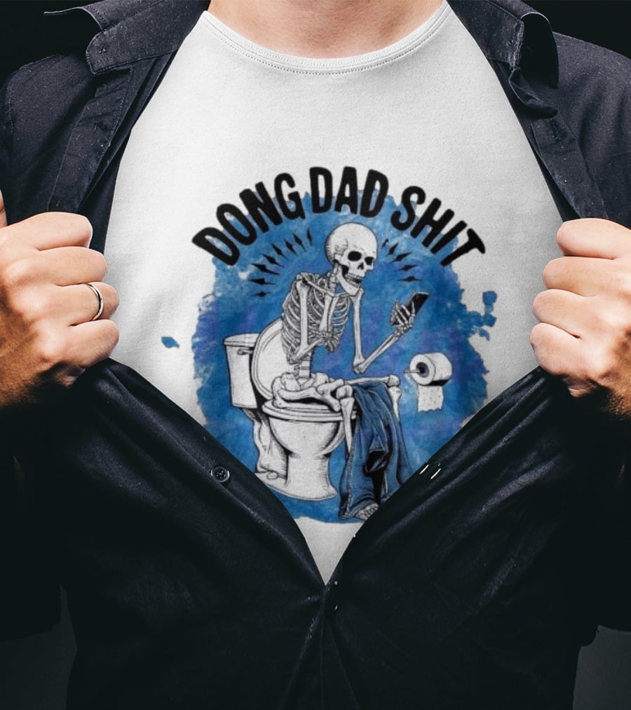 Skeleton Doing Dad Shit On Toilet With Phone And Toilet Paper T-Shirt