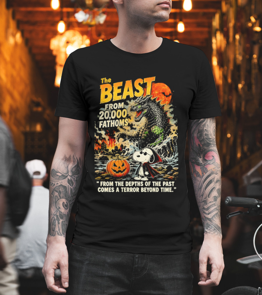 Snoopy And The Beast From 20000 Fathoms Halloween Pumpkin Terror T-Shirt