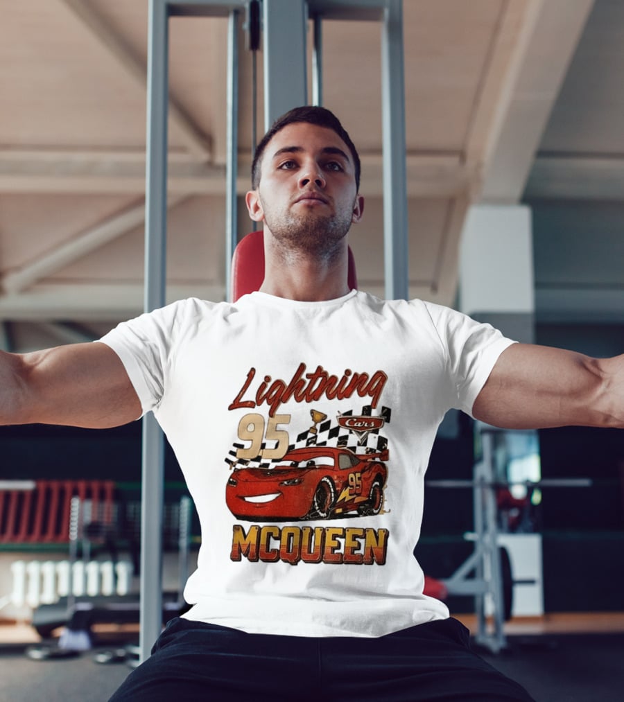 Lightning McQueen 95 Cars Trophy Checkered Flags Disney Pixar T-Shirt